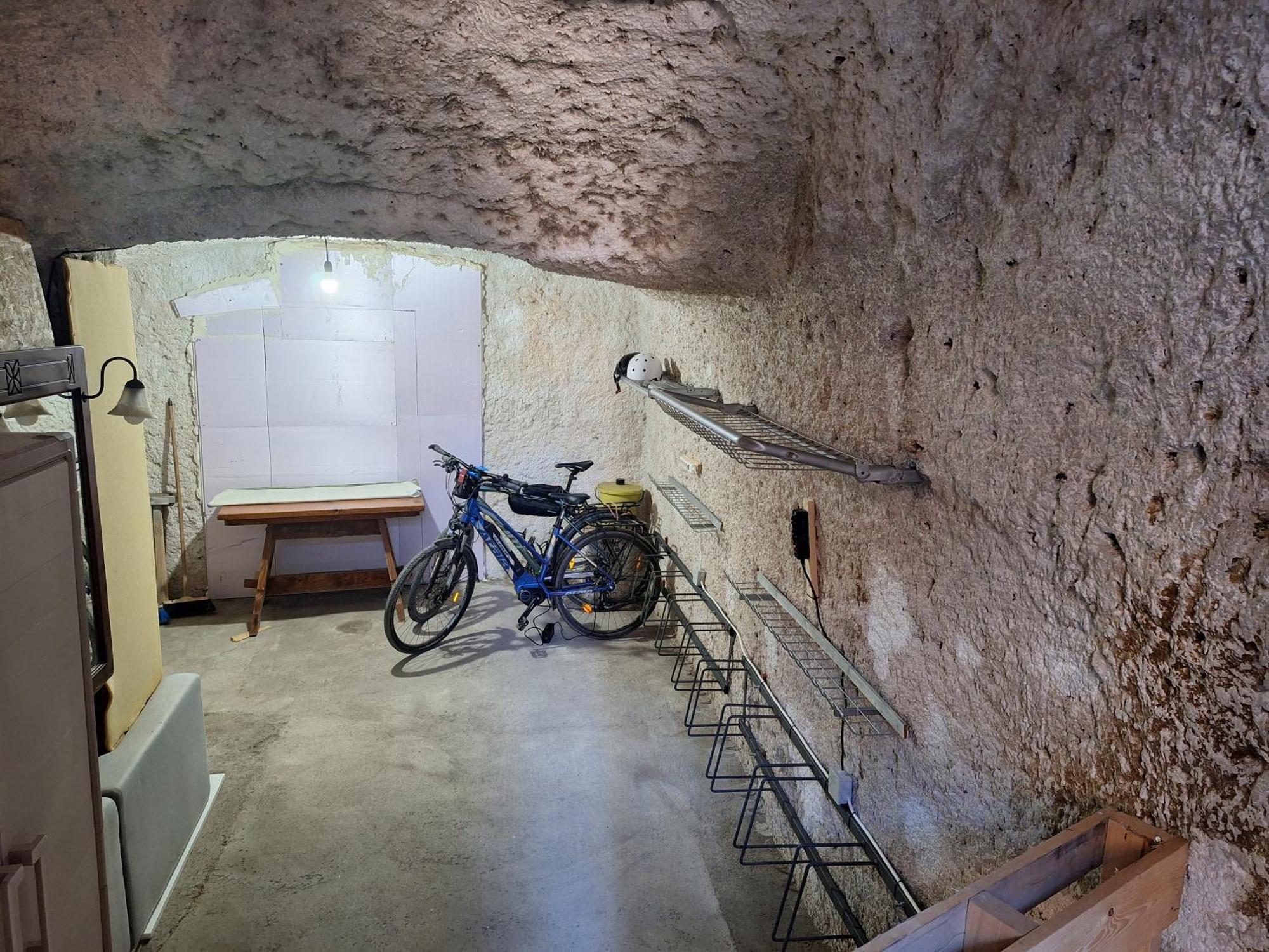 Radici Etrusche Sutri Hotel Bagian luar foto